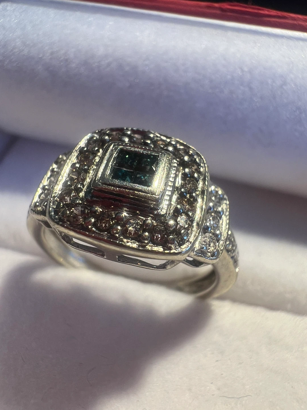 10k diamond ring