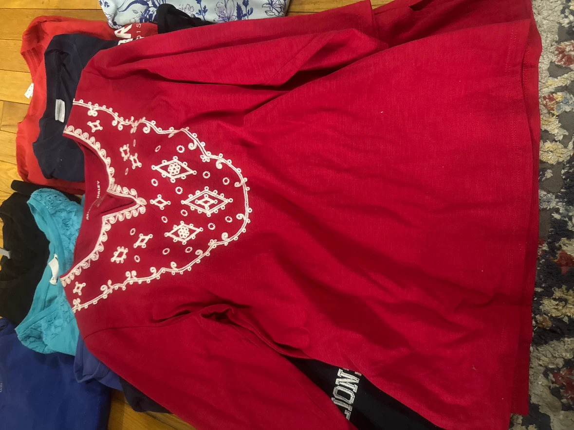 Women's T-Shirts and Tops size L/XL - photo 5