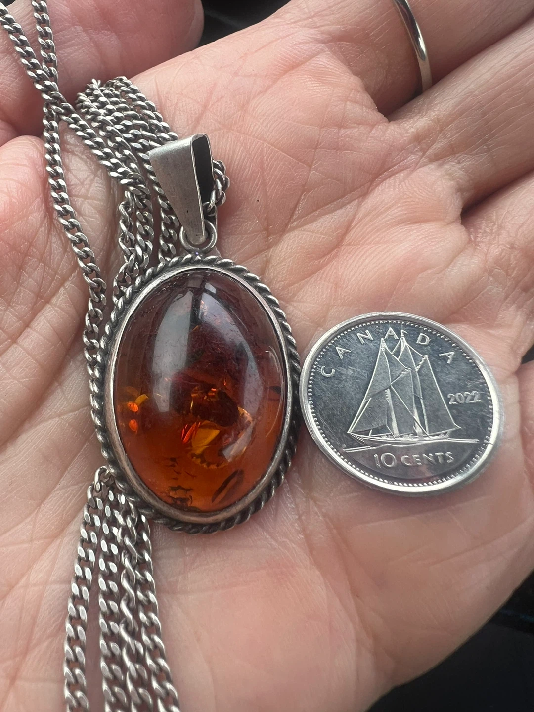 925 Sterling Silver Amber Pendant Necklace
