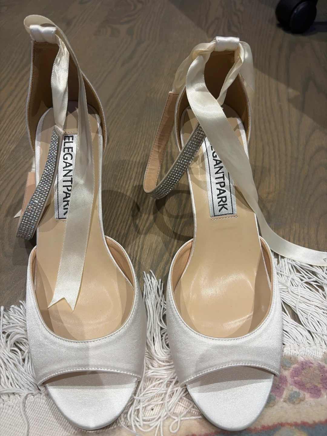 ELEGANT PARK White Heels Size 8