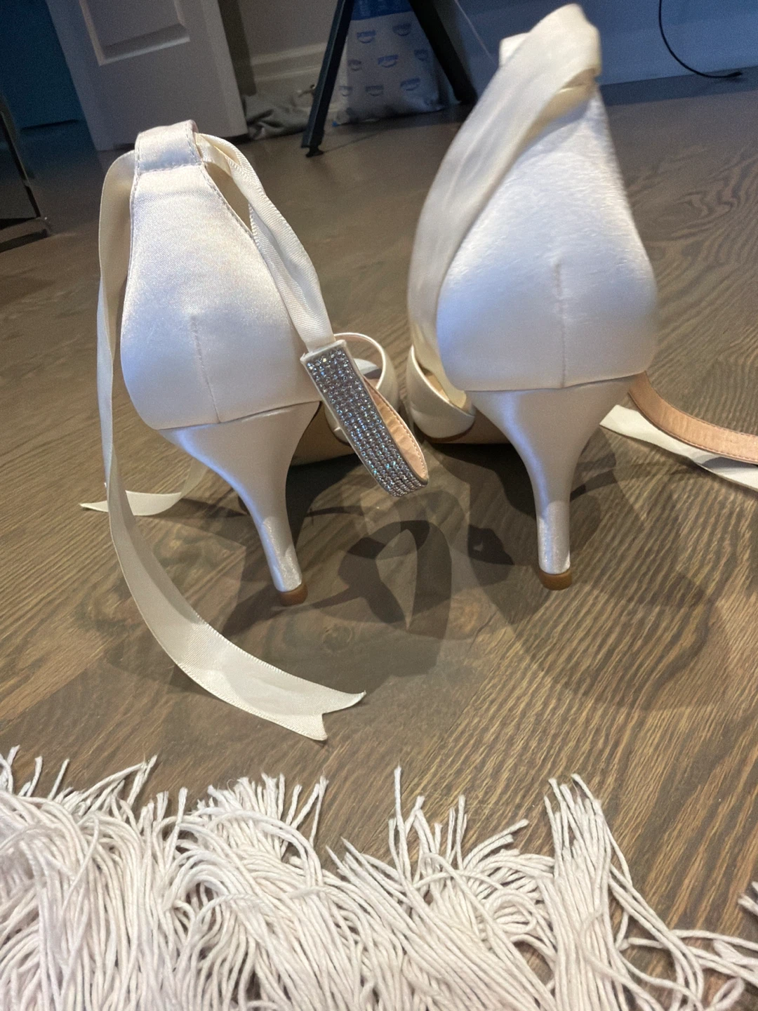ELEGANT PARK White Heels Size 8 - photo 2