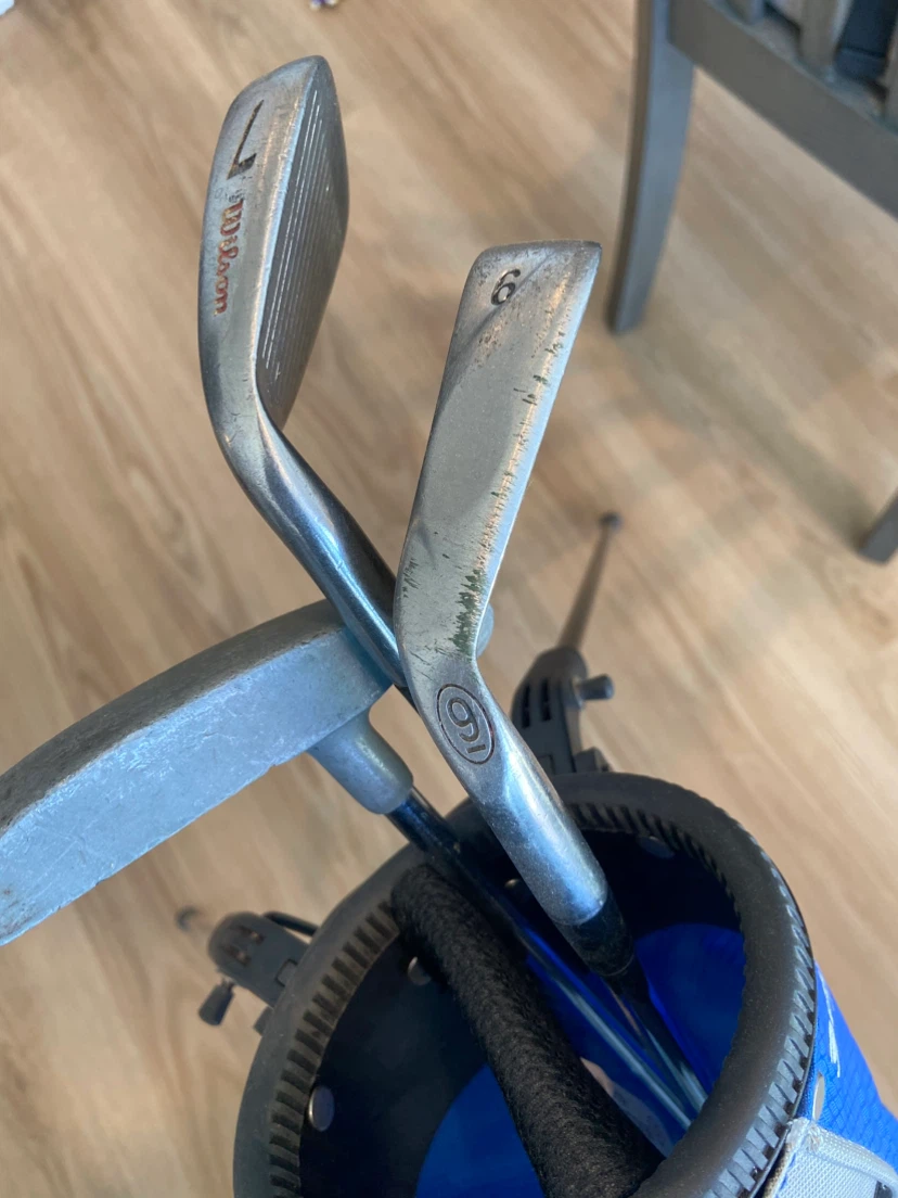 Golf Clubs with Carry Bag (great for pitch n putt) - photo 2