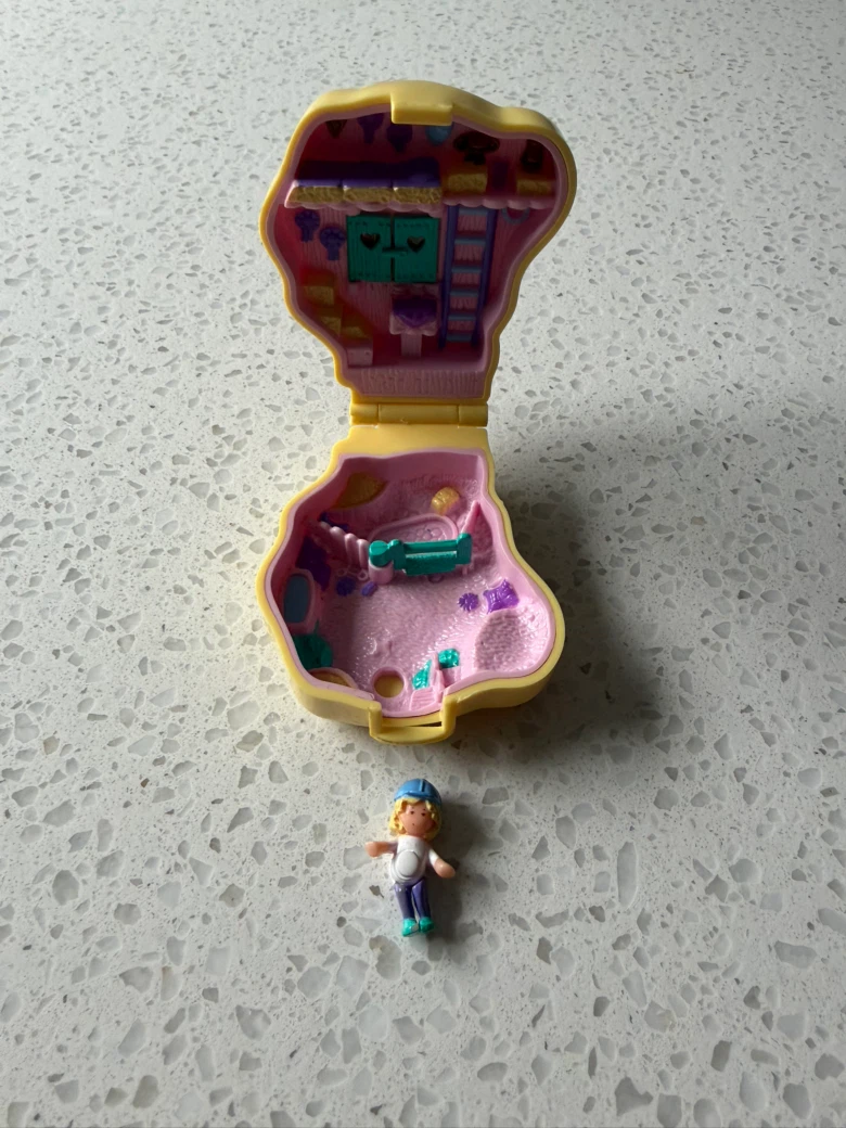 Vintage Polly Pocket Horse Compact - photo 2