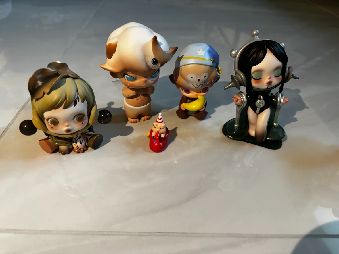 Pop Mart Figures - photo 2