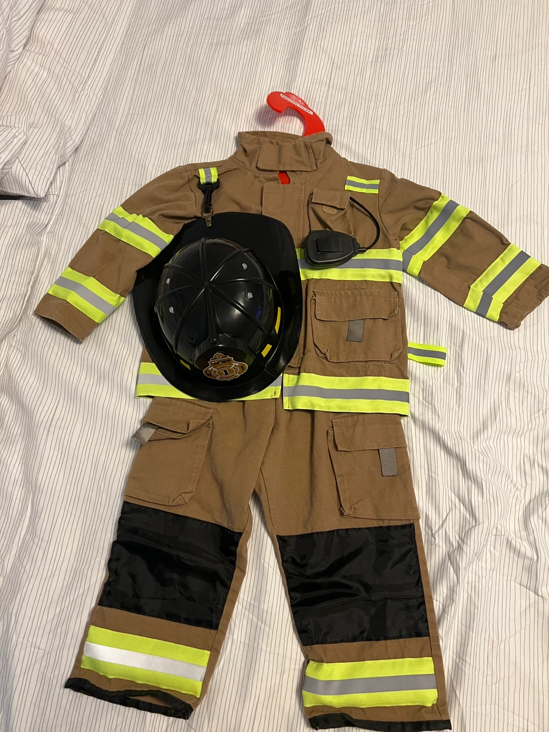 Adventure Factory Child Firefighter Costume Set - Size 3-4 - photo 3