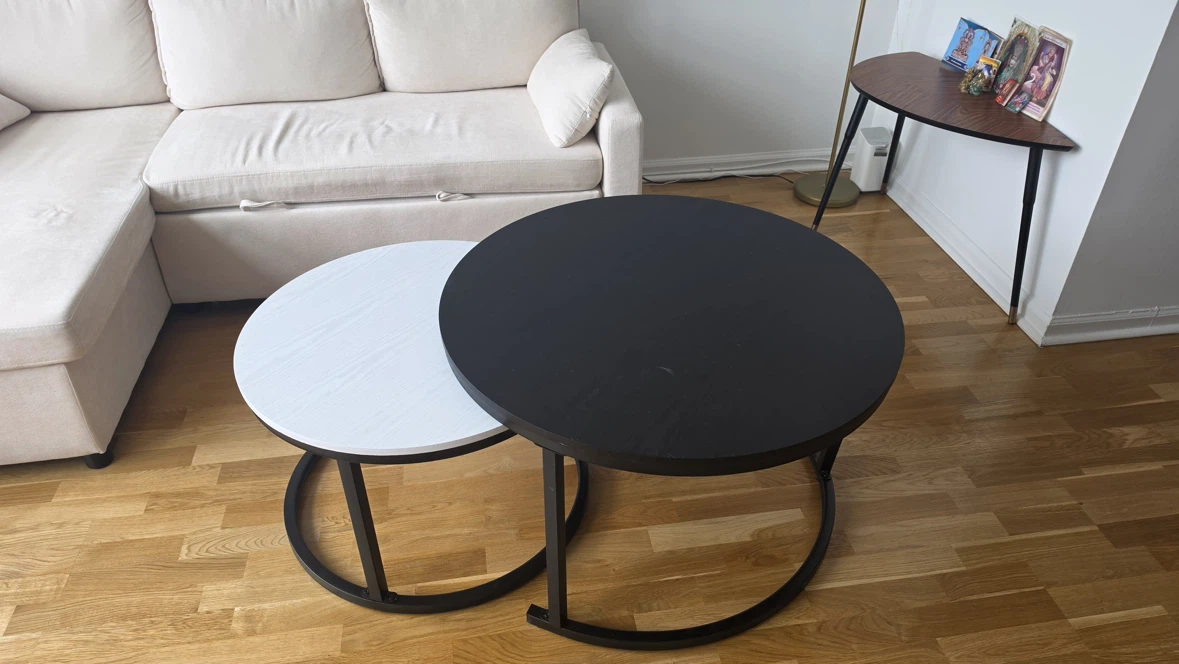 Nesting Round Coffee Tables (White & Black)