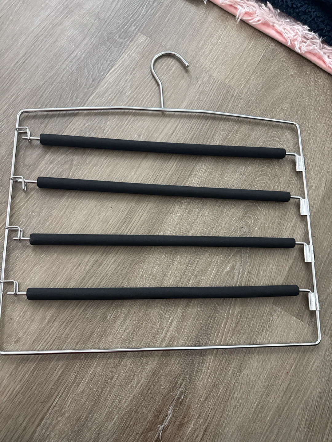 Mixed Hangers and Pants Rack - photo 2