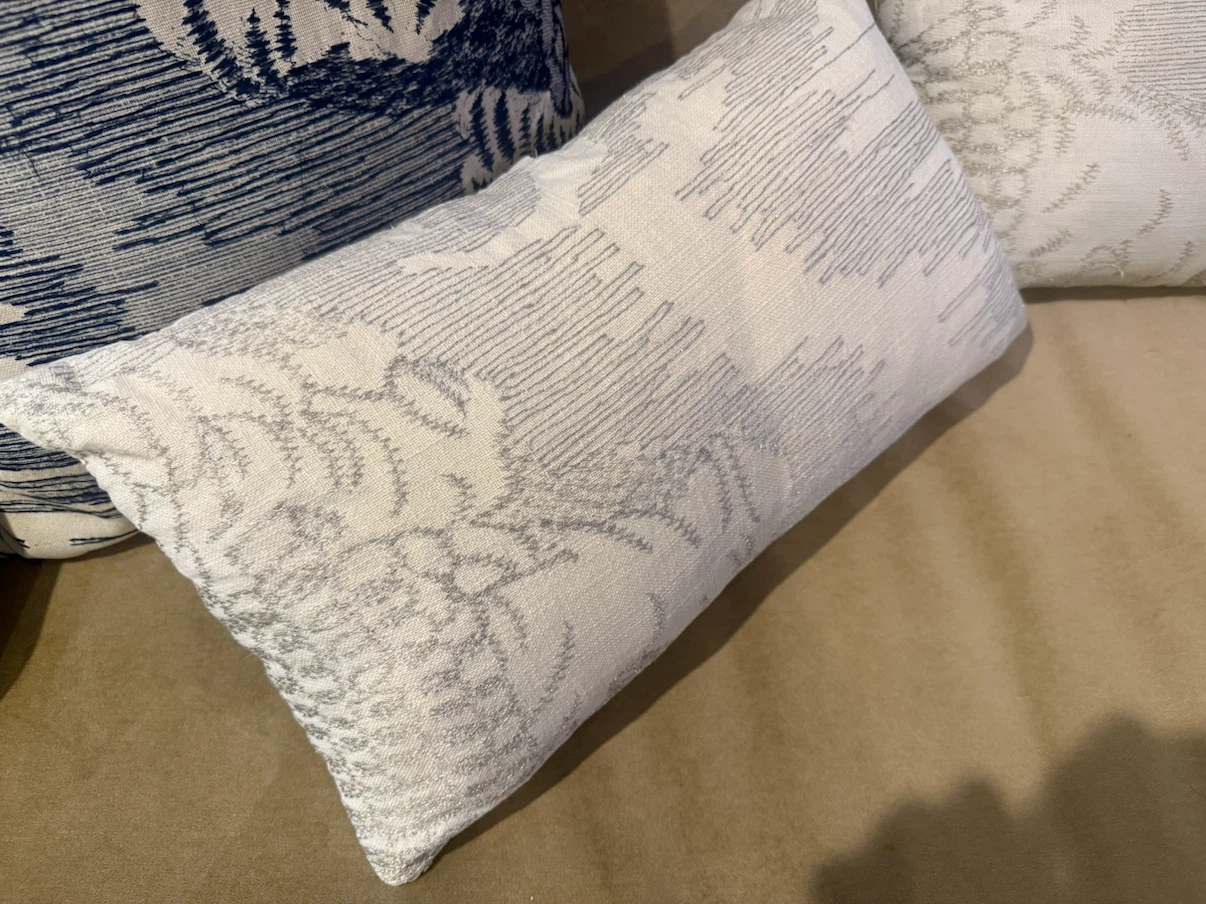 Set of 2 West Elm Embroidered sofa Pillows - photo 2