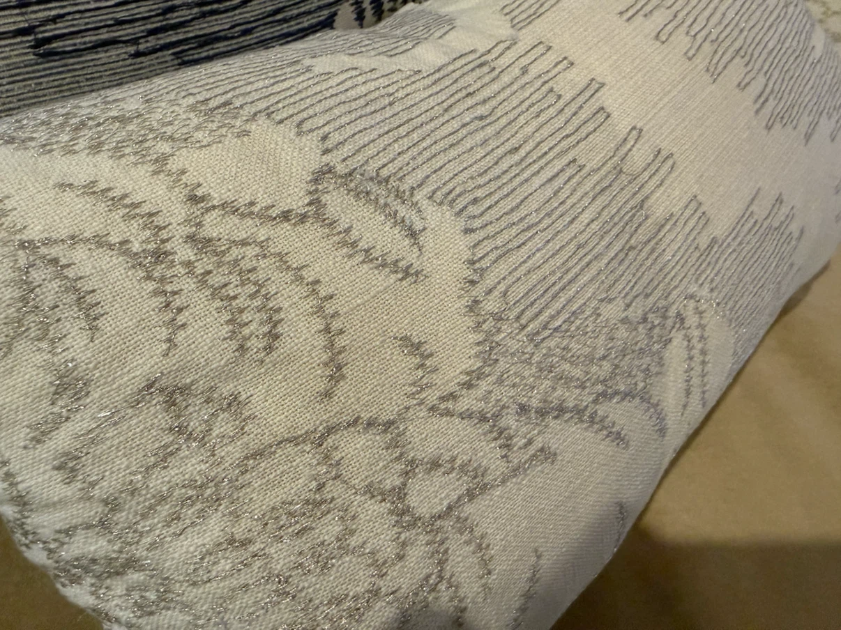 Set of 2 West Elm Embroidered sofa Pillows - photo 3
