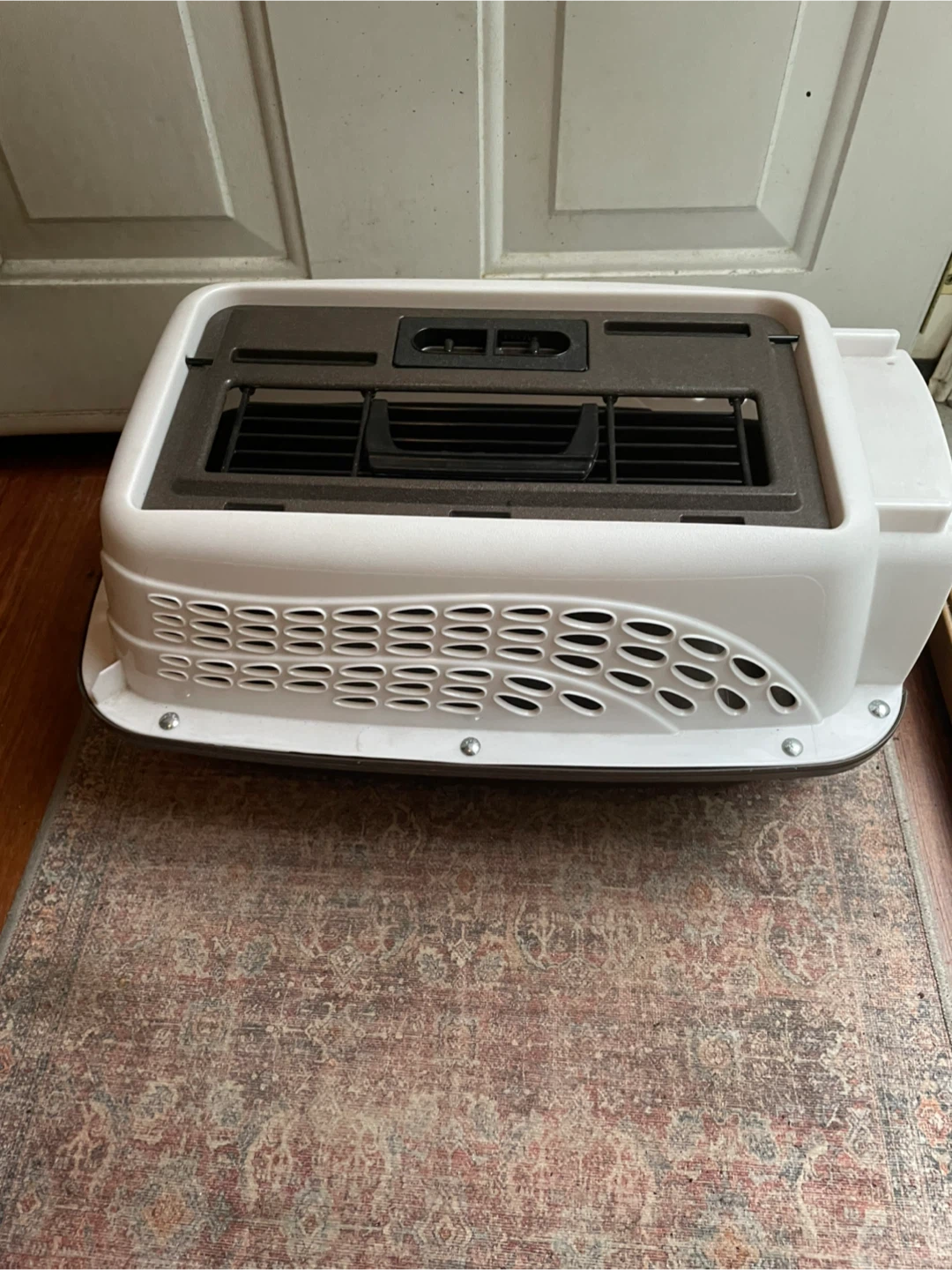 Pet carrier