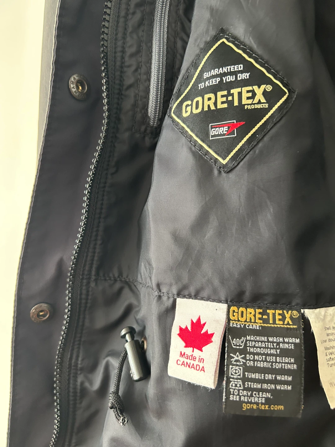 Taiga Gore-Tex Jacket Size 12 - photo 3