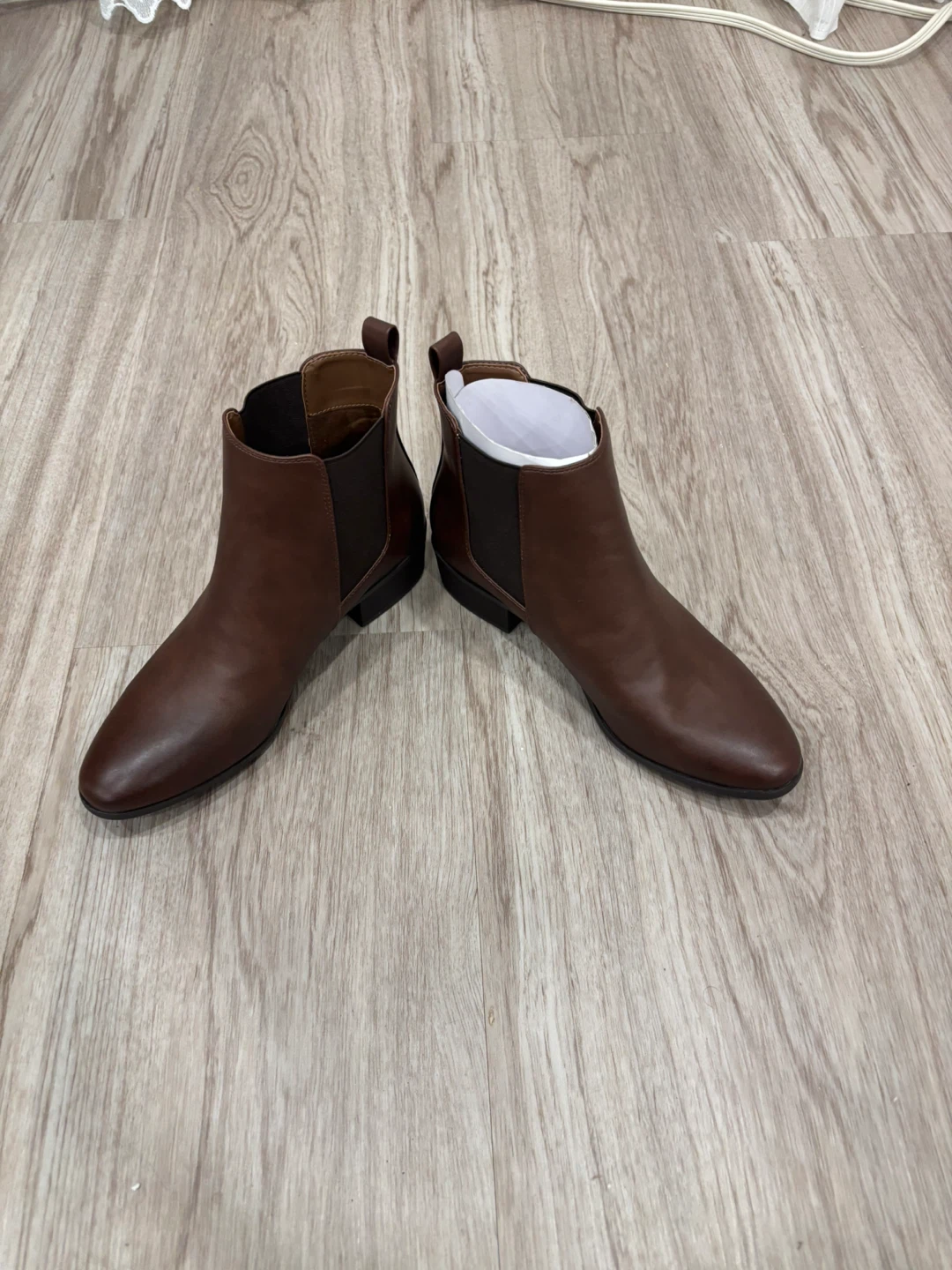 Brown Chelsea Boots Size 10 - photo 5
