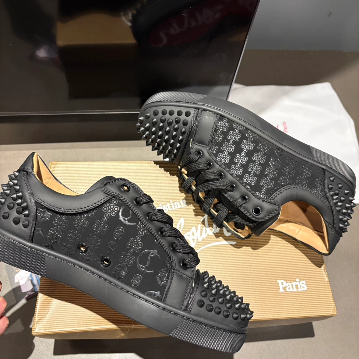 Christian Louboutin Louis Junior Spikes Size 39