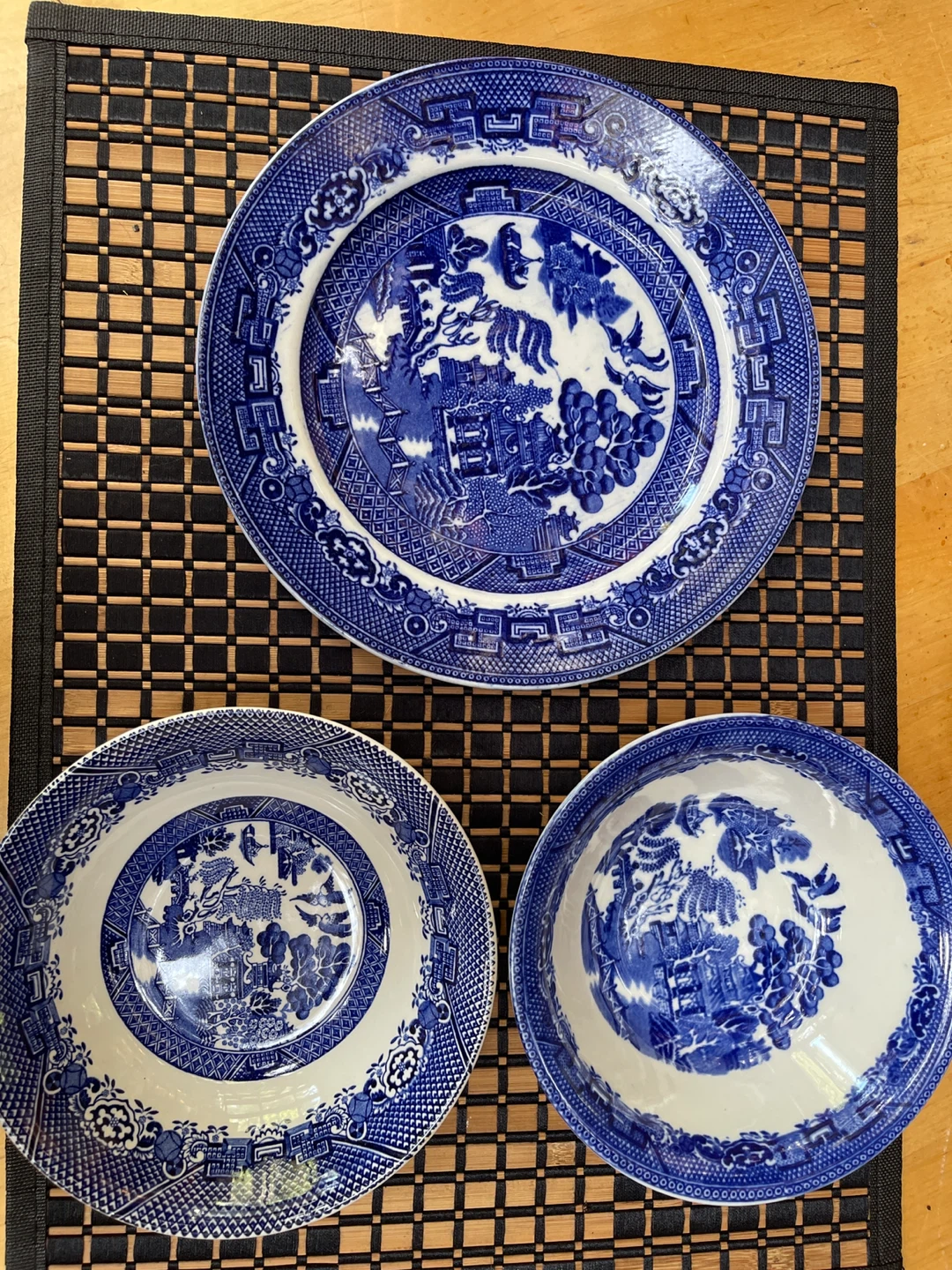 England Vintage Willow Pattern Assorted Dishes