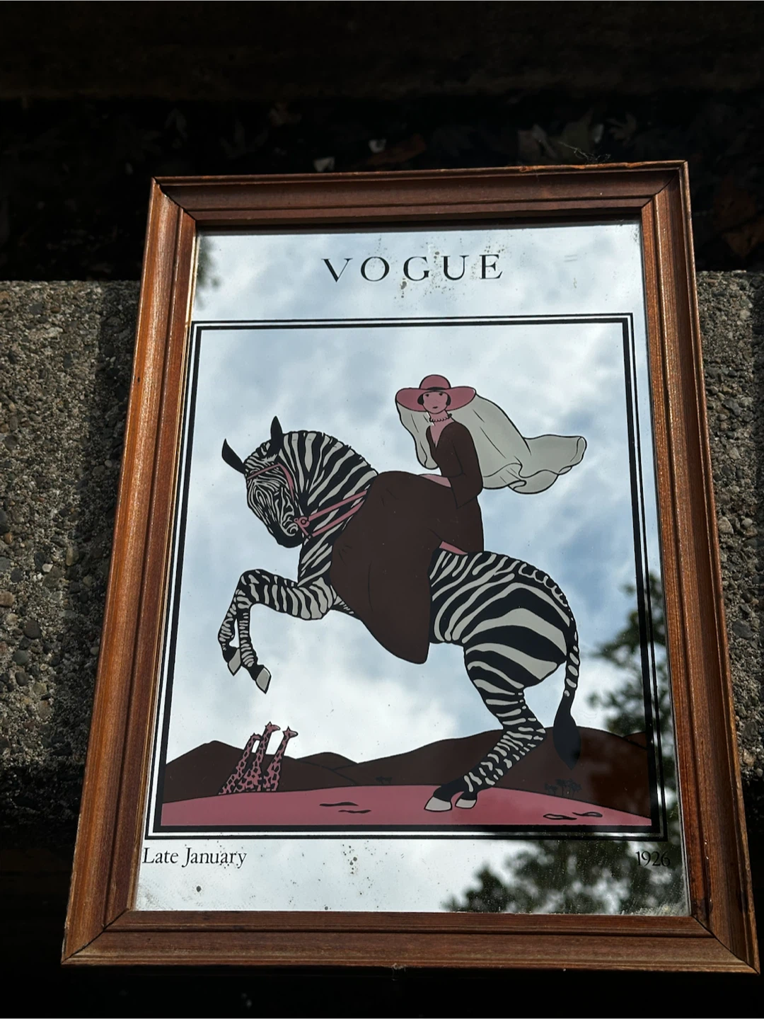 Pair of vintage vogue mirrors - photo 2