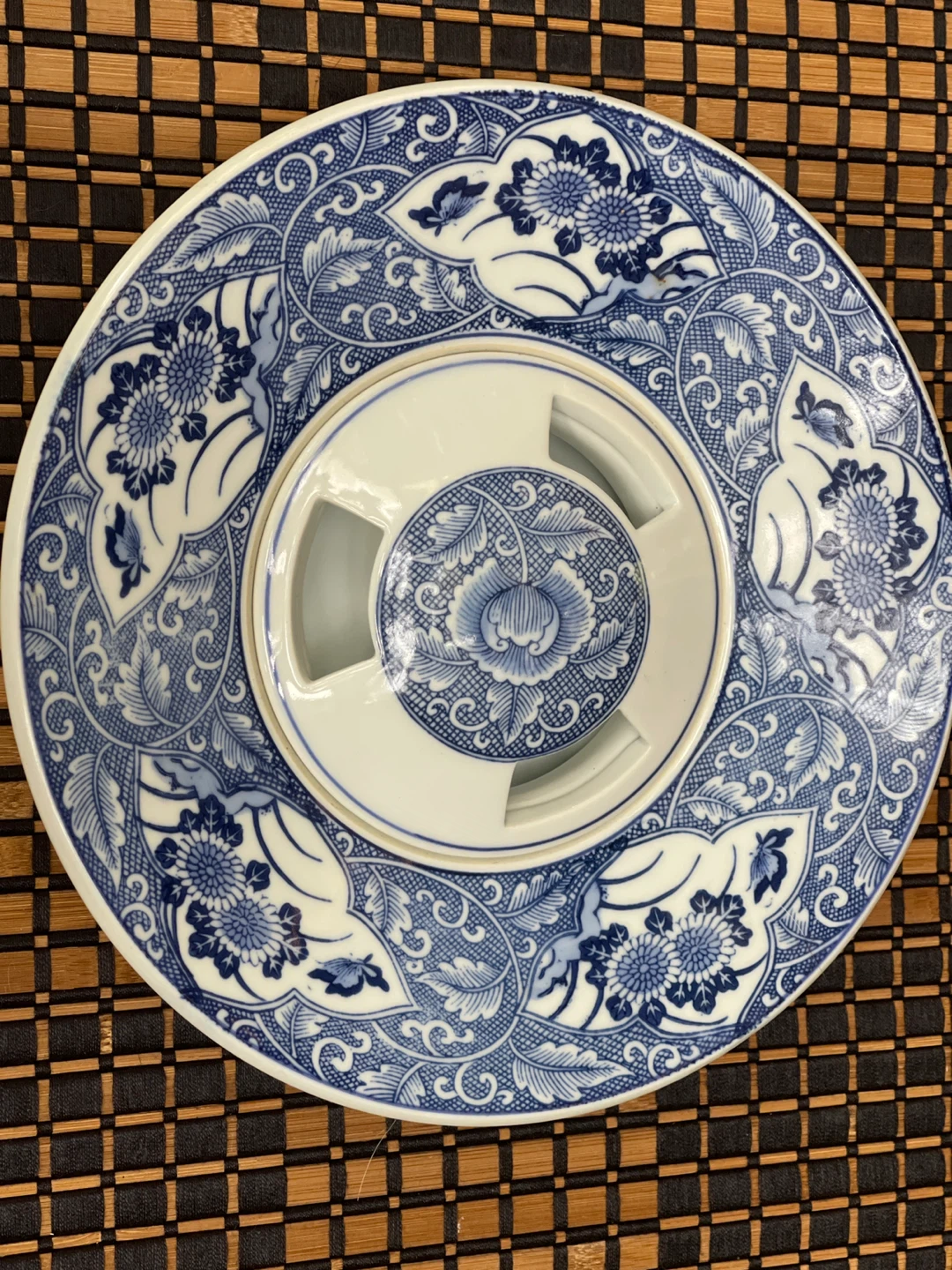Blue and White Ceramic Tea Strainer Holder