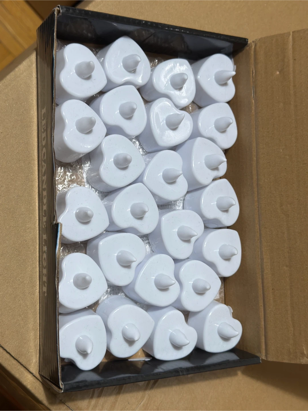 24 Piece Heart-Shaped LED Candle Light Set - photo 2