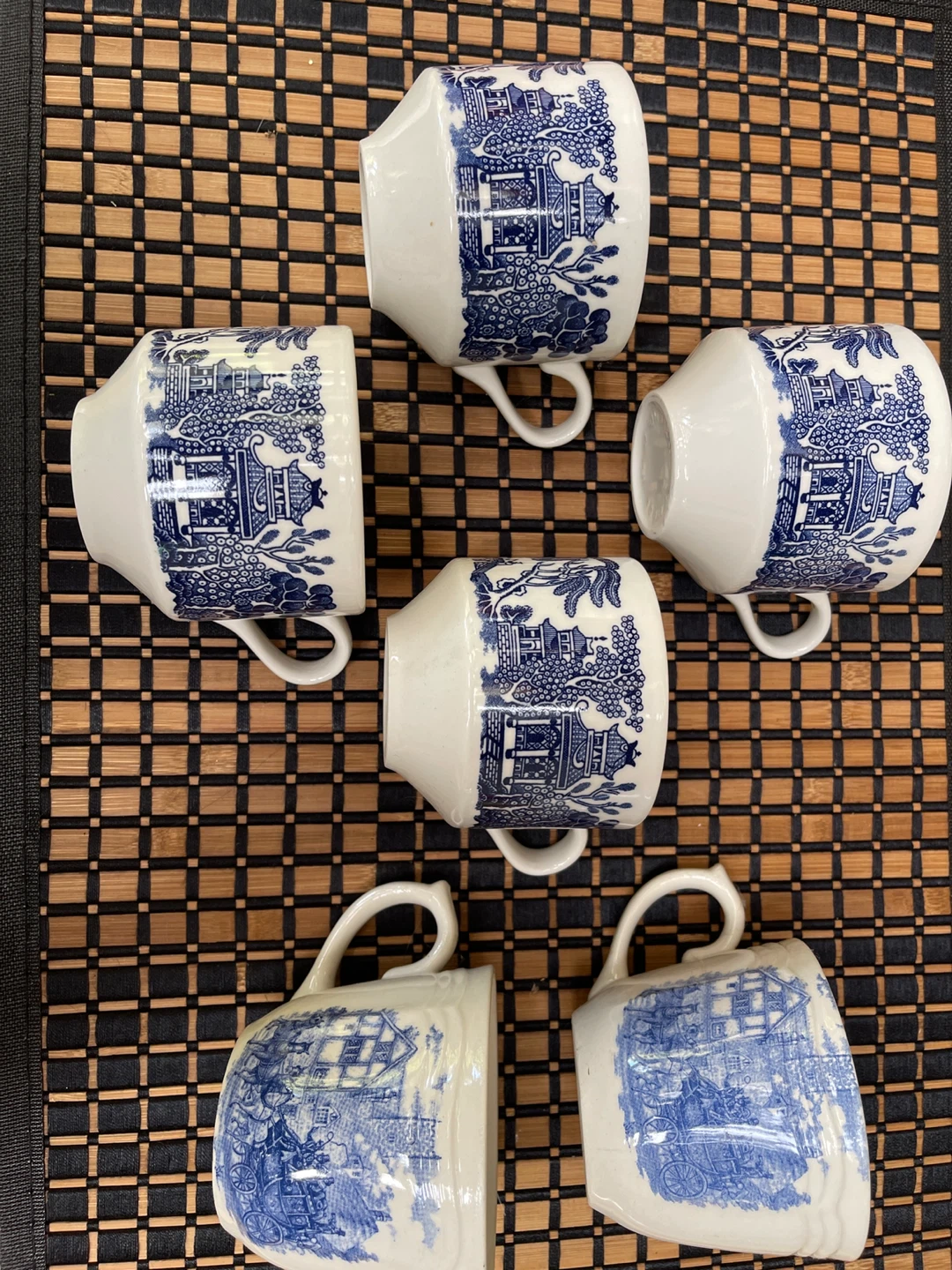 Set of English Blue Willow 6 Tea Cups