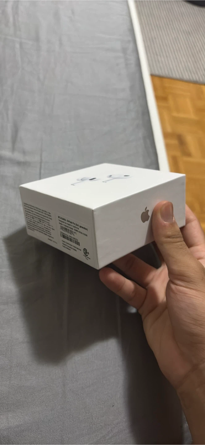 Apple AirPods Pro (2nd generation) - photo 2