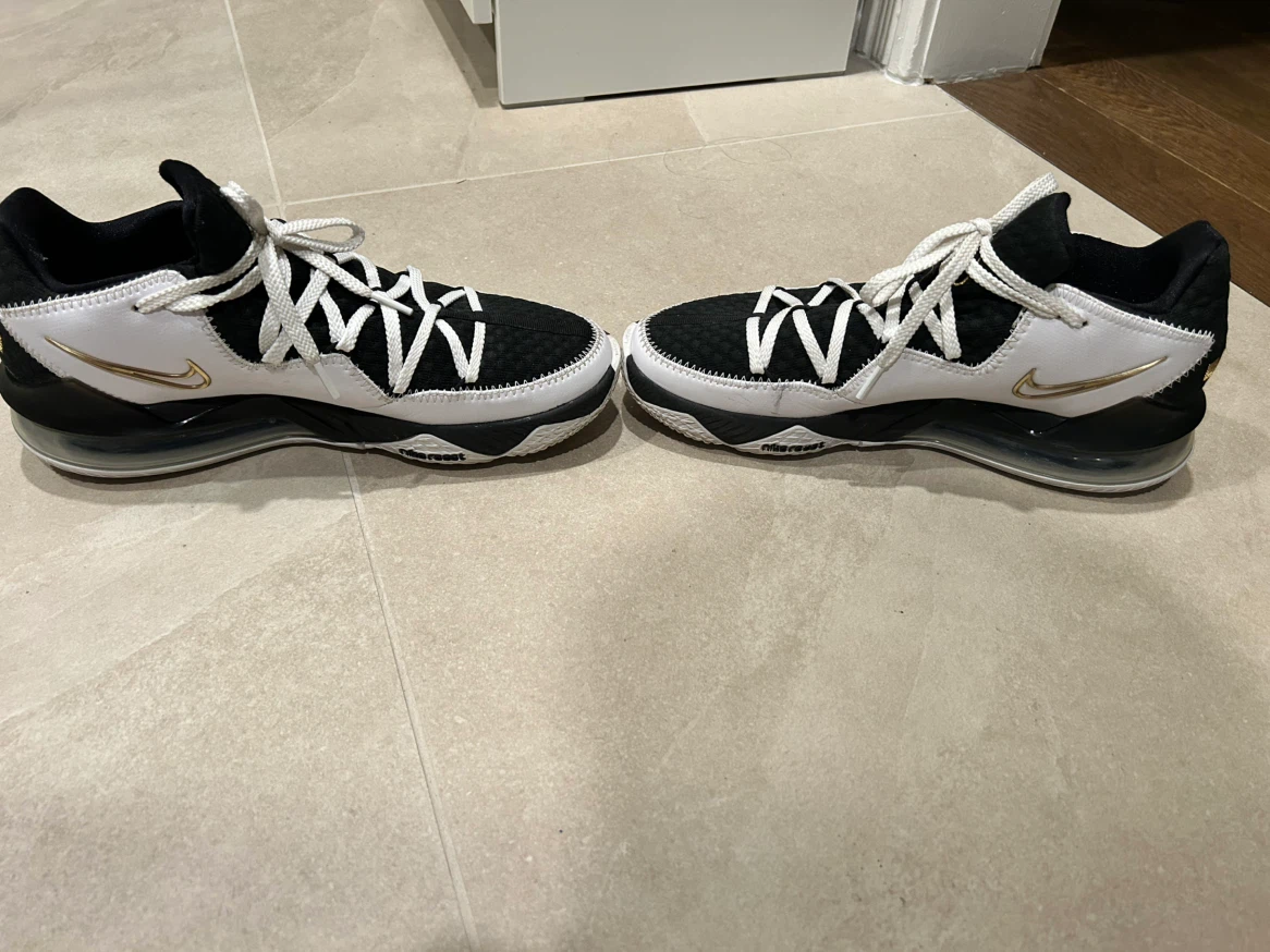 Nike LeBron 17 Low Basketball Shoes - photo 4