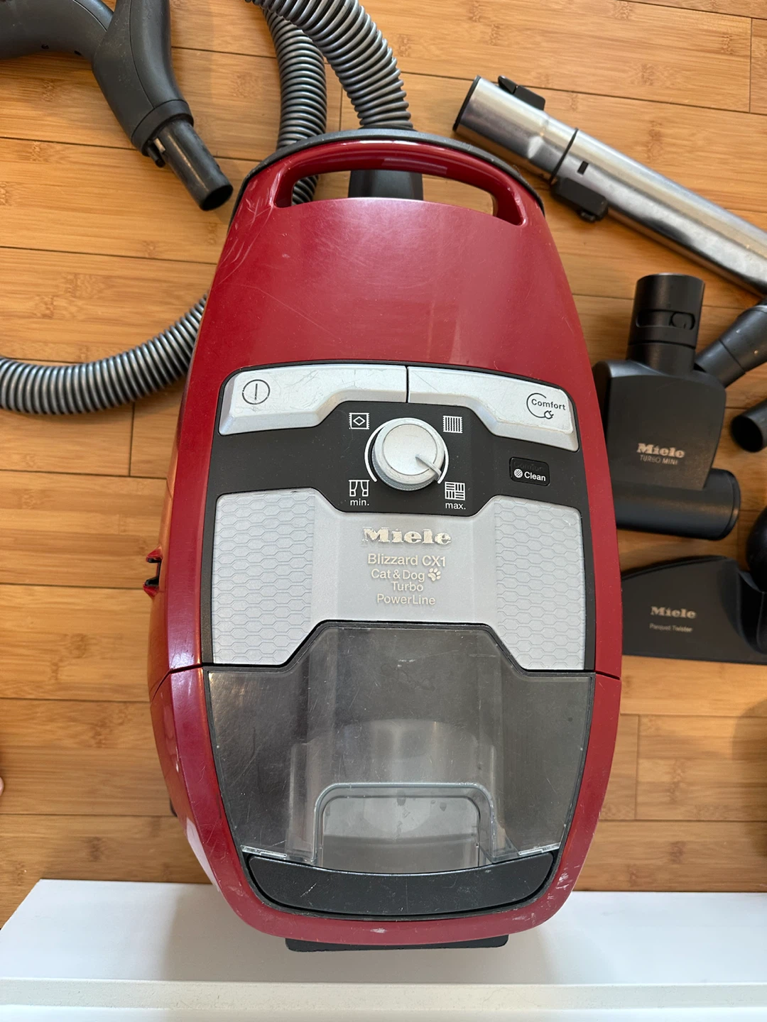 Miele Blizzard CX1 Cat & Dog Turbo PowerLine Vacuum - photo 2