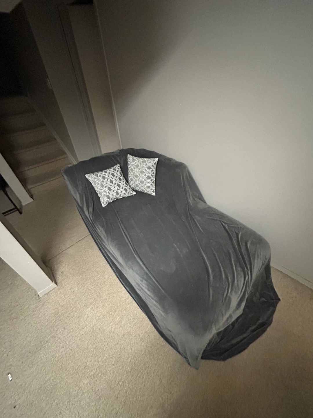 Grey Velvet Chaise Lounge - photo 2