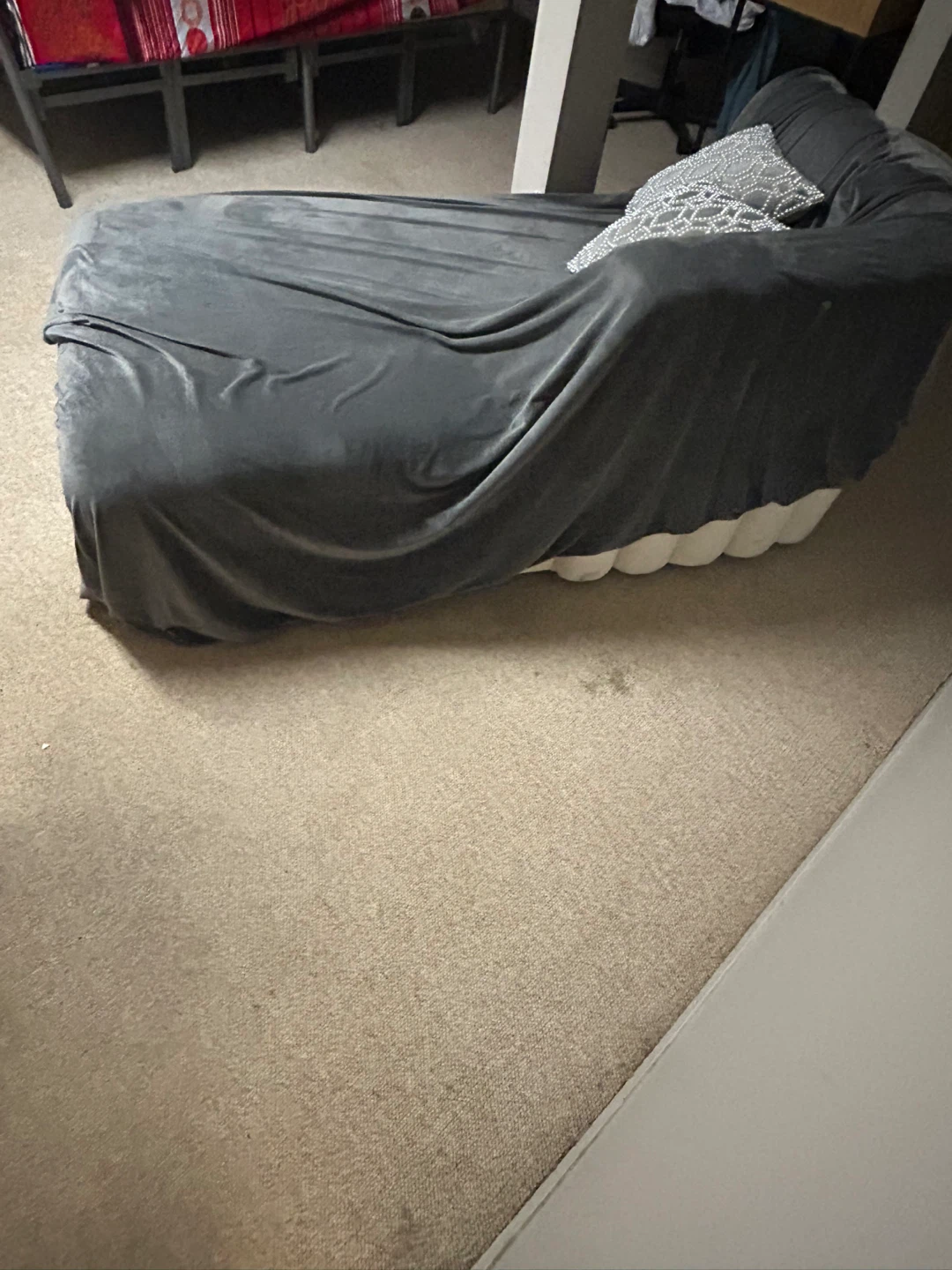 Grey Velvet Chaise Lounge - photo 5