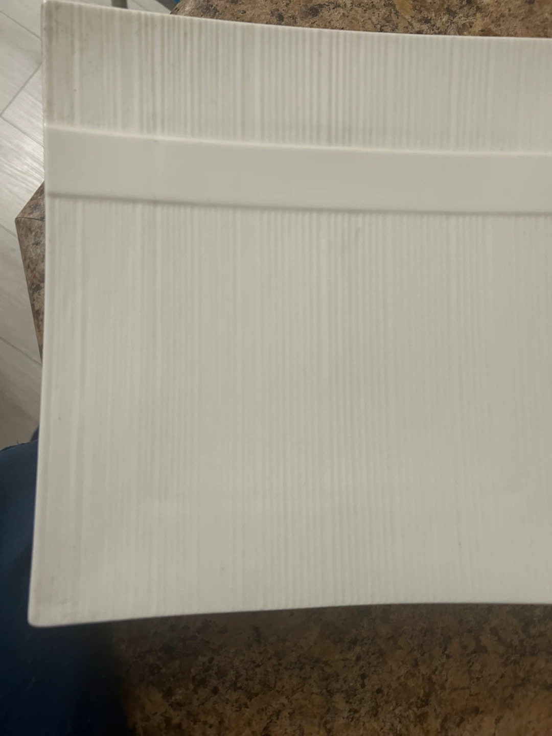 Moving Sale:::Set of Square Ceramic Dinner Plates - photo 2