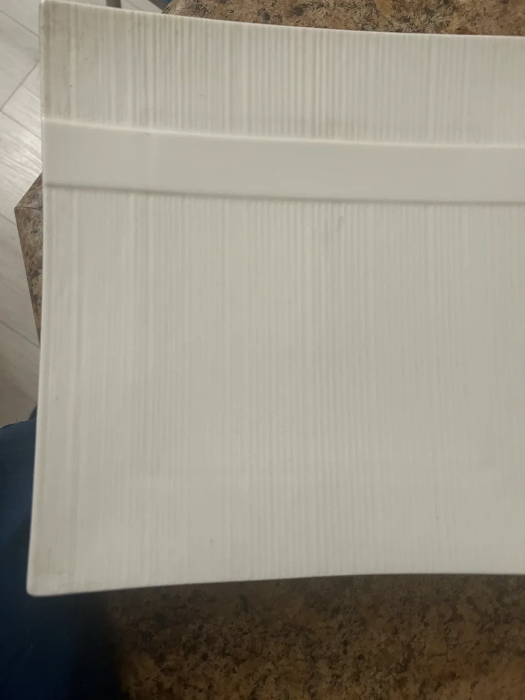 Moving Sale:::Set of Square Ceramic Dinner Plates - photo 2