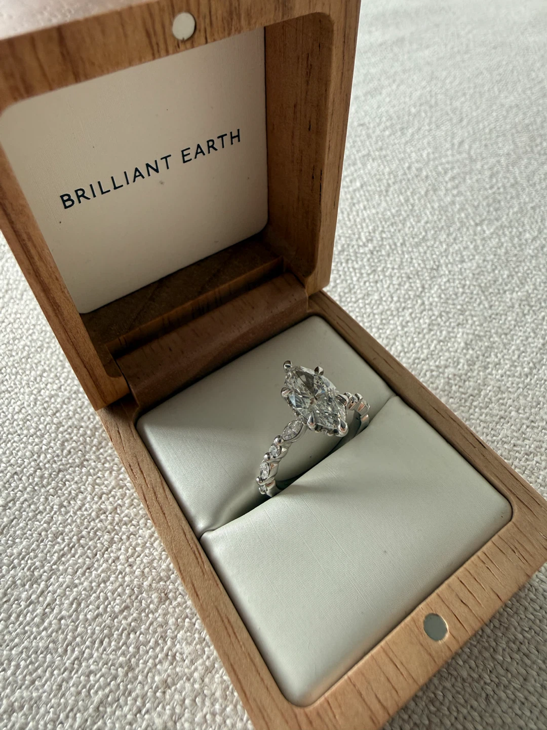 2.01ct Natural Marquise Diamond Engagement Ring - photo 4