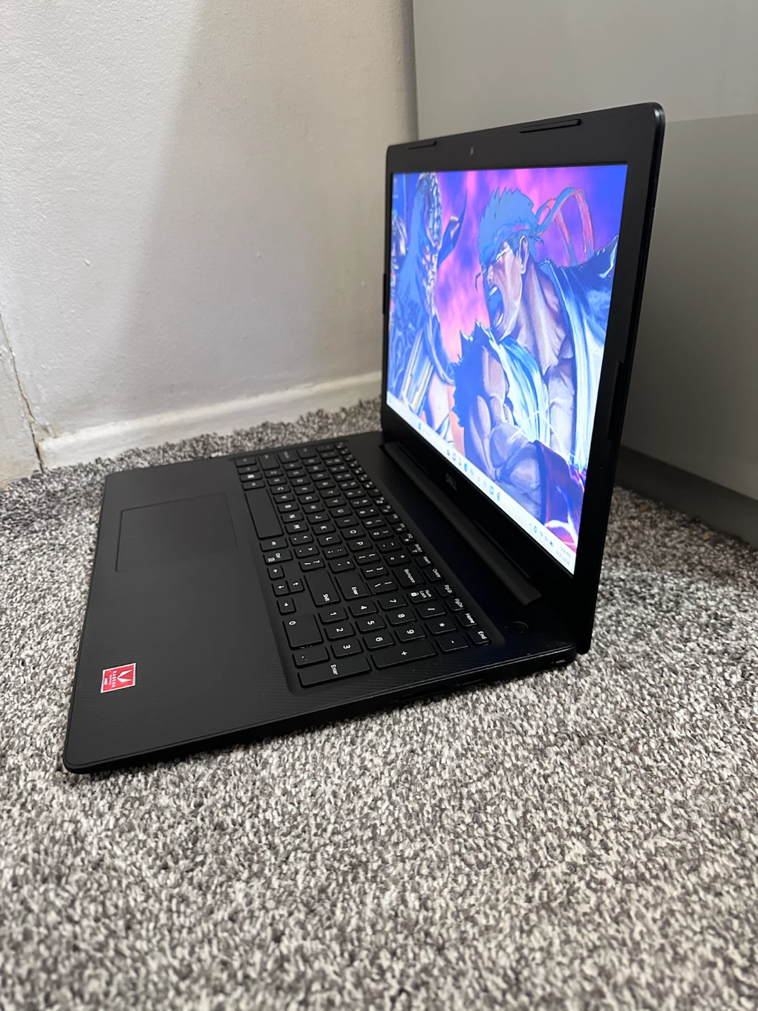 Dell 256GB SSD 8Gb ram dedicated 512Mb graphics - photo 3