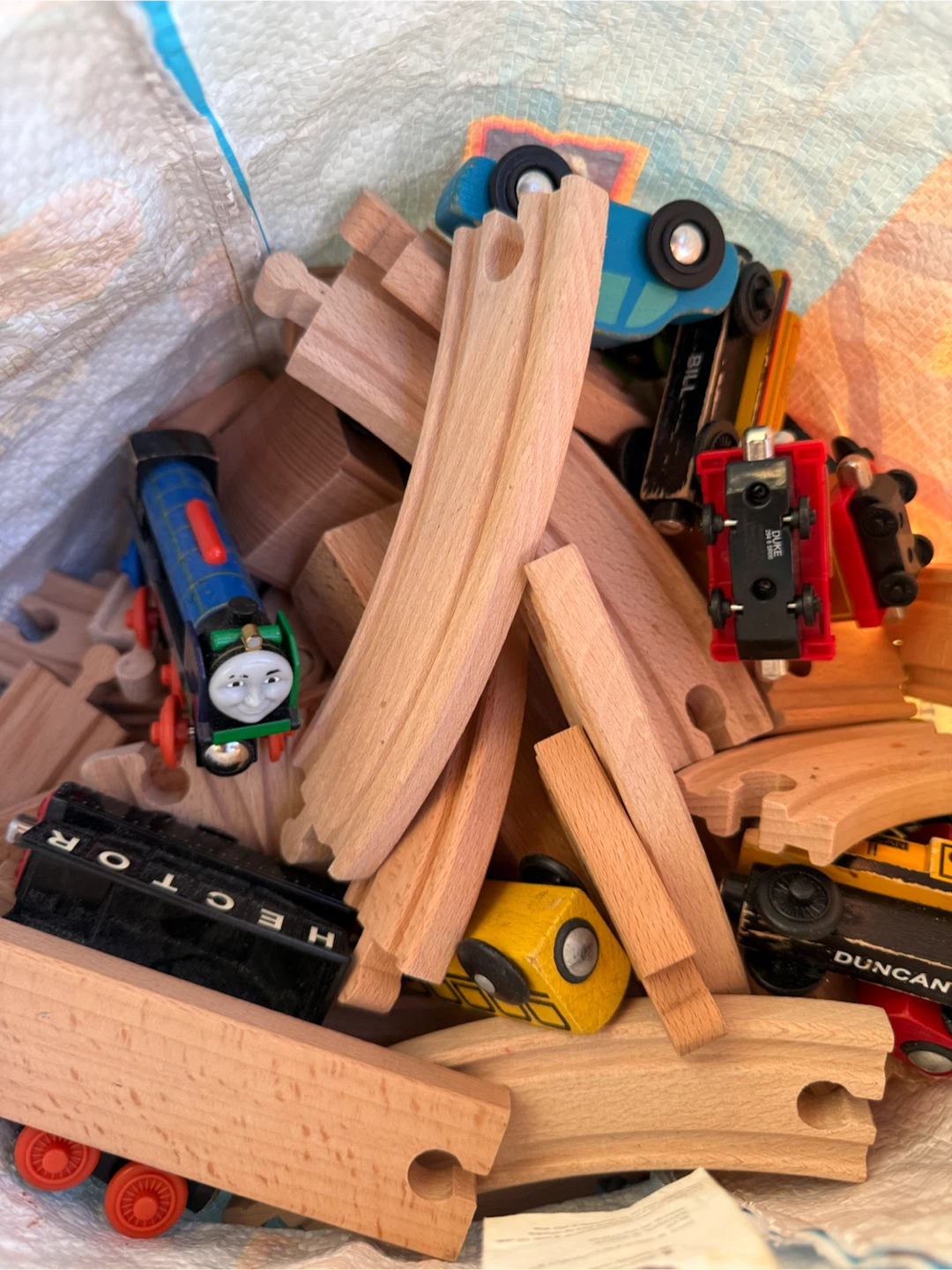 Thomas & Friends Wooden Railway Toy Train and Track Set