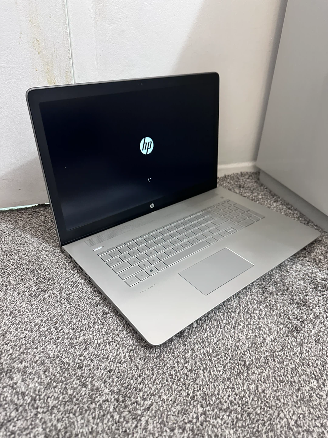 HP Pavilion 17.3-inch Laptop 500GB storage 8Gb ram - photo 3