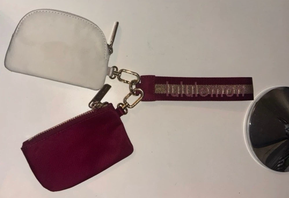 Lululemon wristlet - photo 3