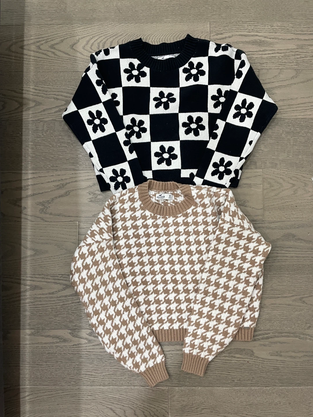 Hollister Sweater and Vest Bundle - photo 2