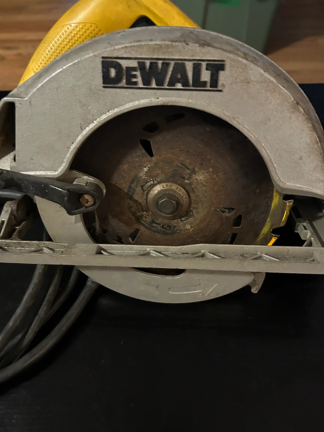 DEWALT DW368 7-1/4" Circular Saw - photo 2