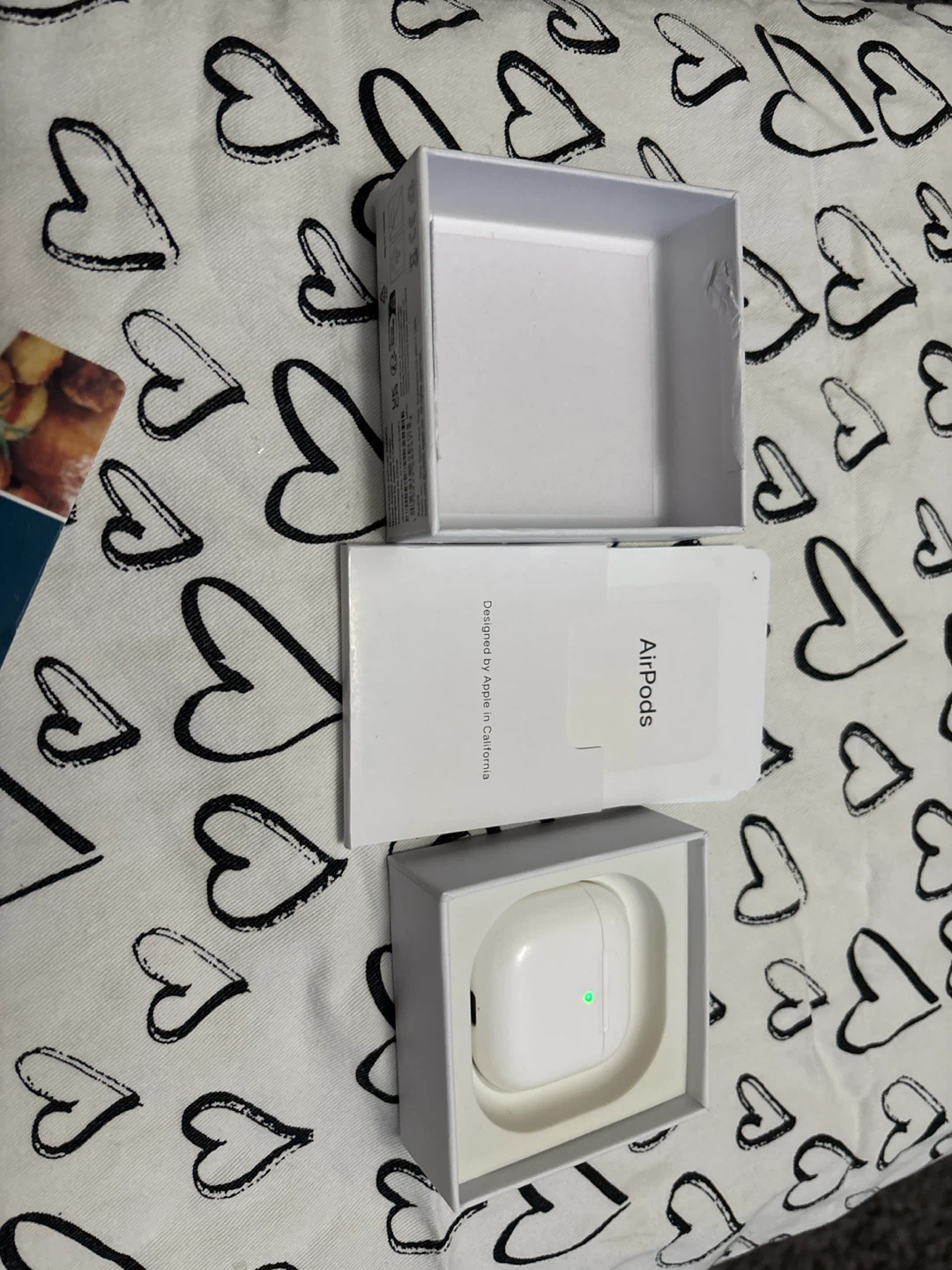 Apple AirPods Charging Case