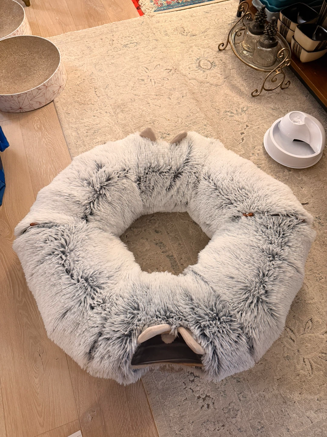 Fluffy Cat Bed with Tunnel
