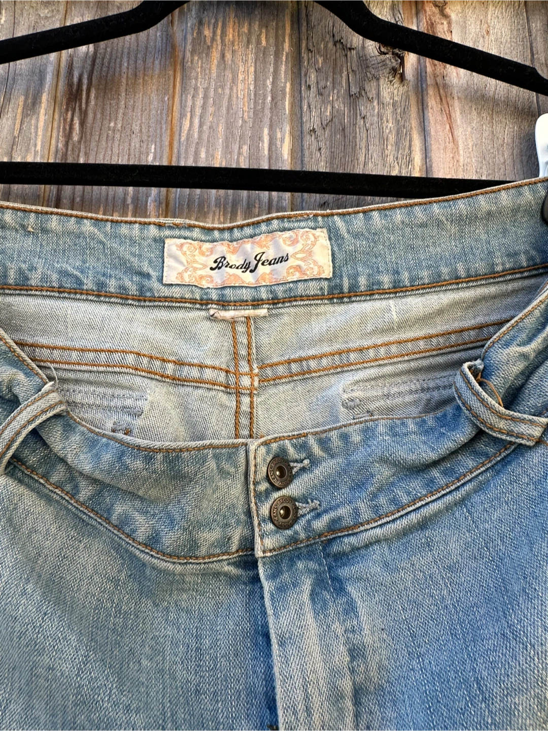 Brody Jeans light wash denim - photo 2