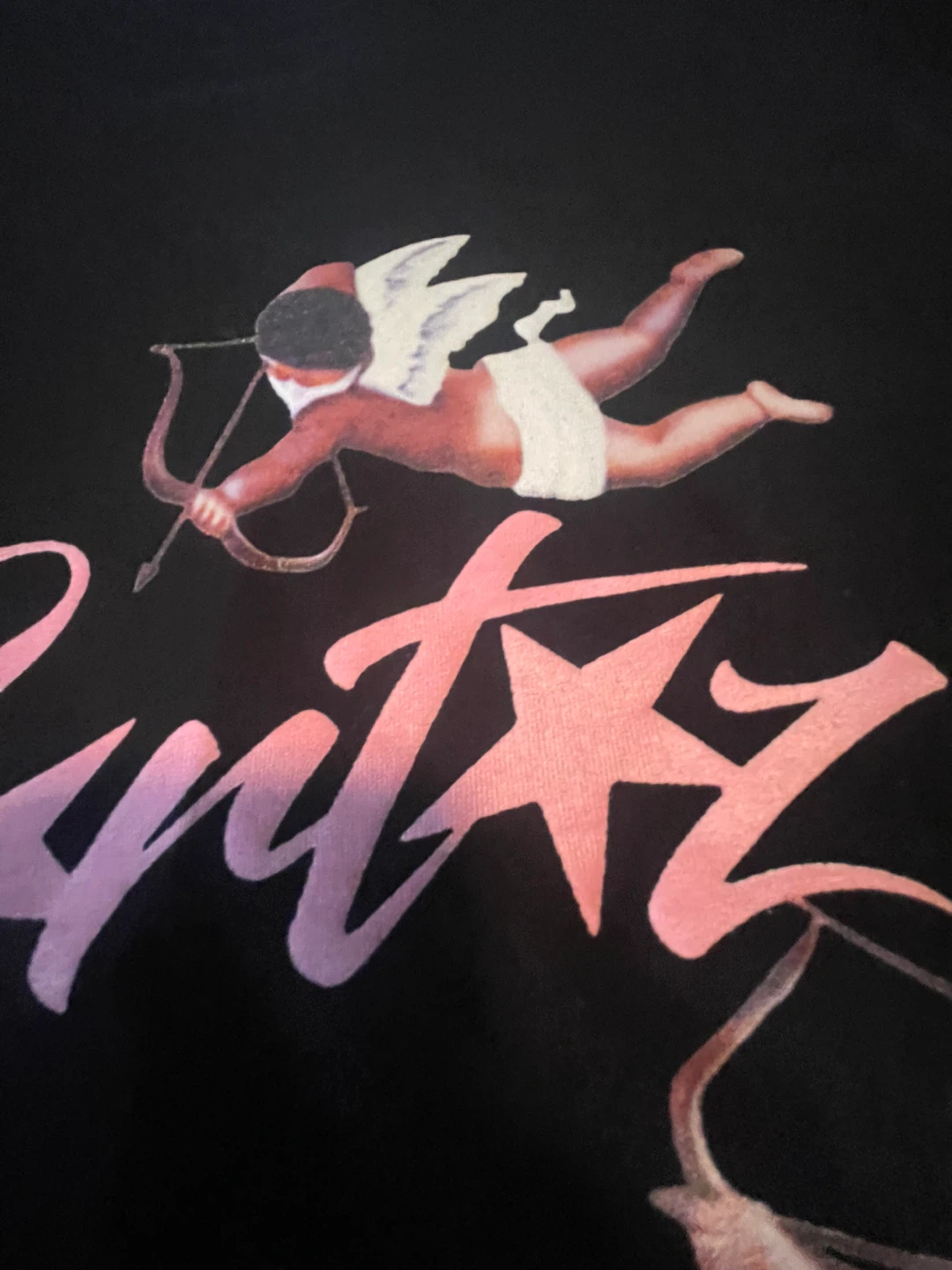 Corteiz Black Cupid Graphic T-Shirt - photo 2