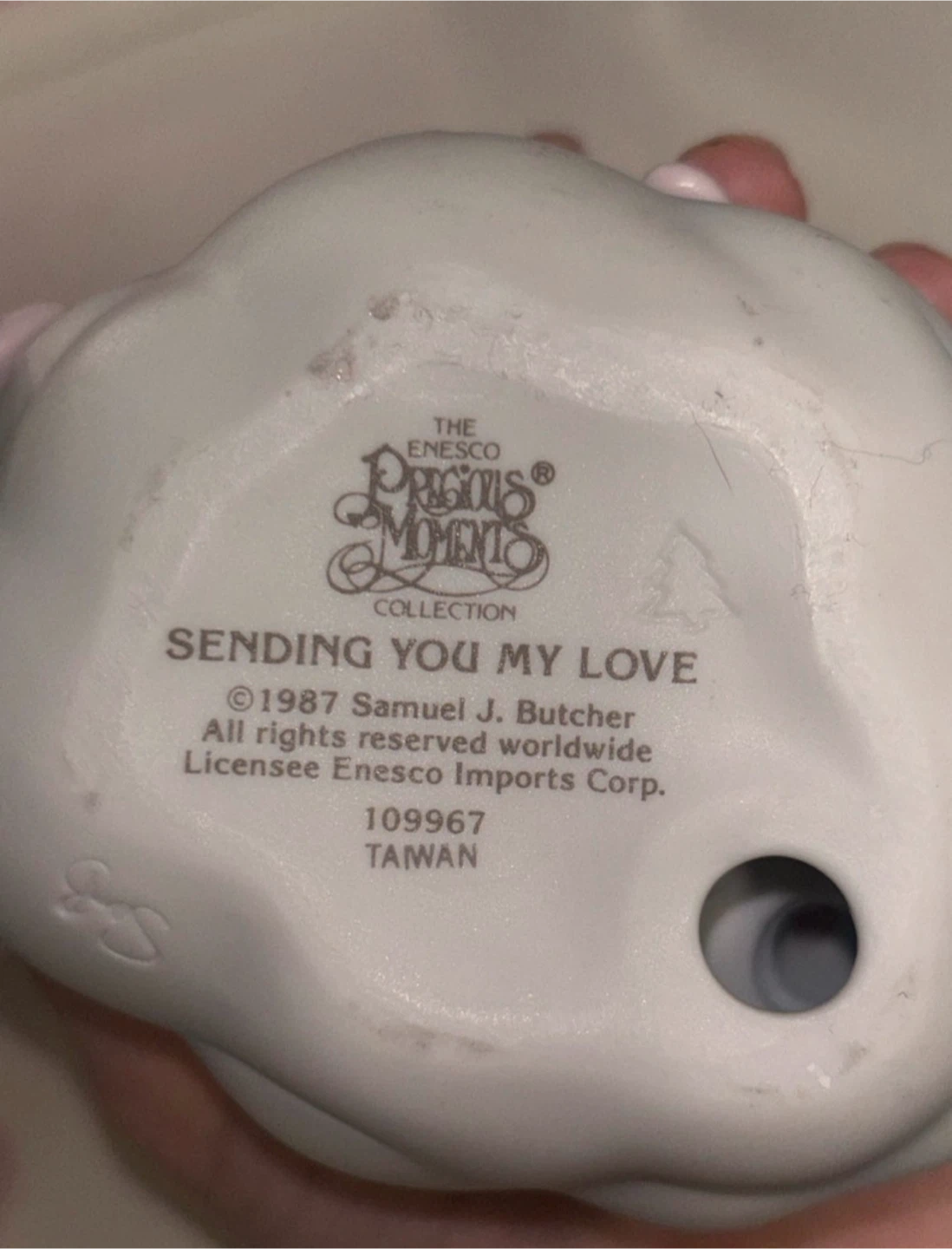 Precious Moments "Sending You My Love" Figurine - photo 4