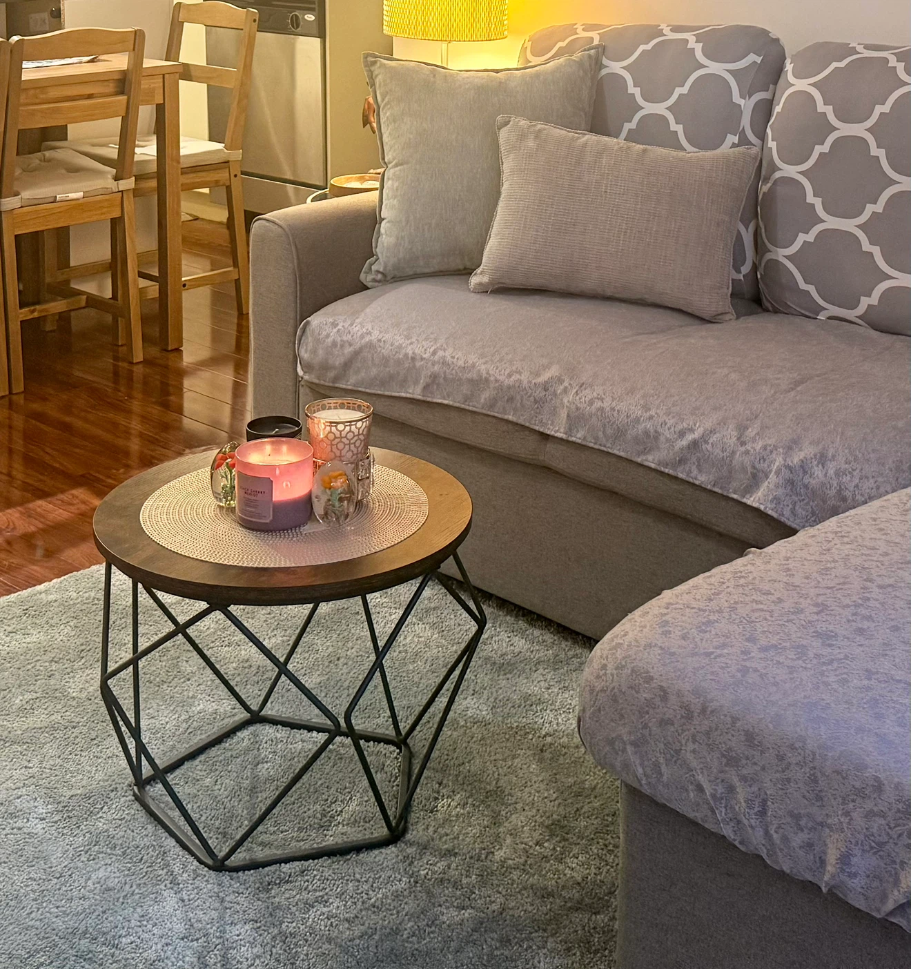 Round Coffee Table with Geometric Metal Base