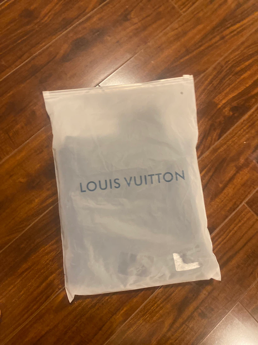 BRAND NEW designer clothing ( Best offer takes) - photo 2