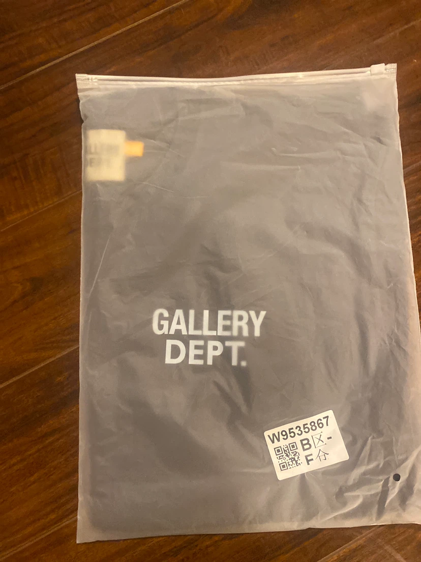 BRAND NEW designer clothing ( Best offer takes) - photo 3