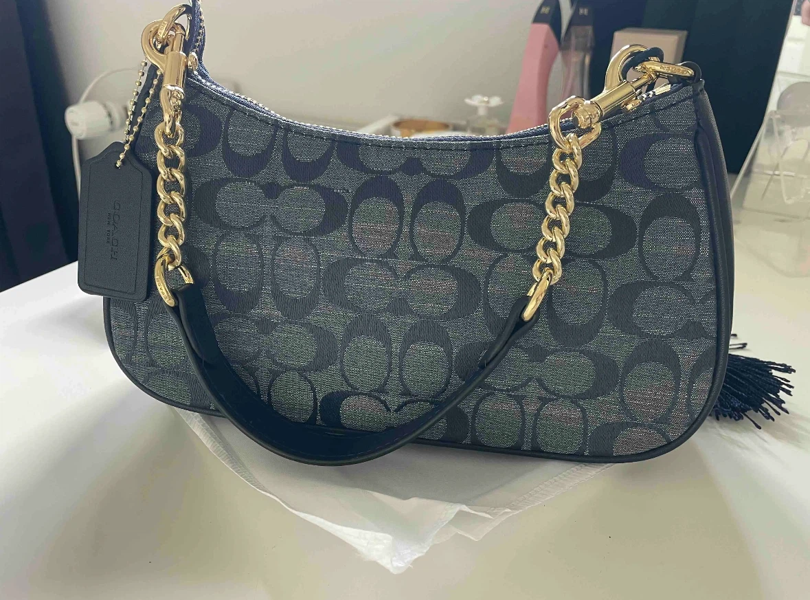 Coach Shoulder Bag - photo 2