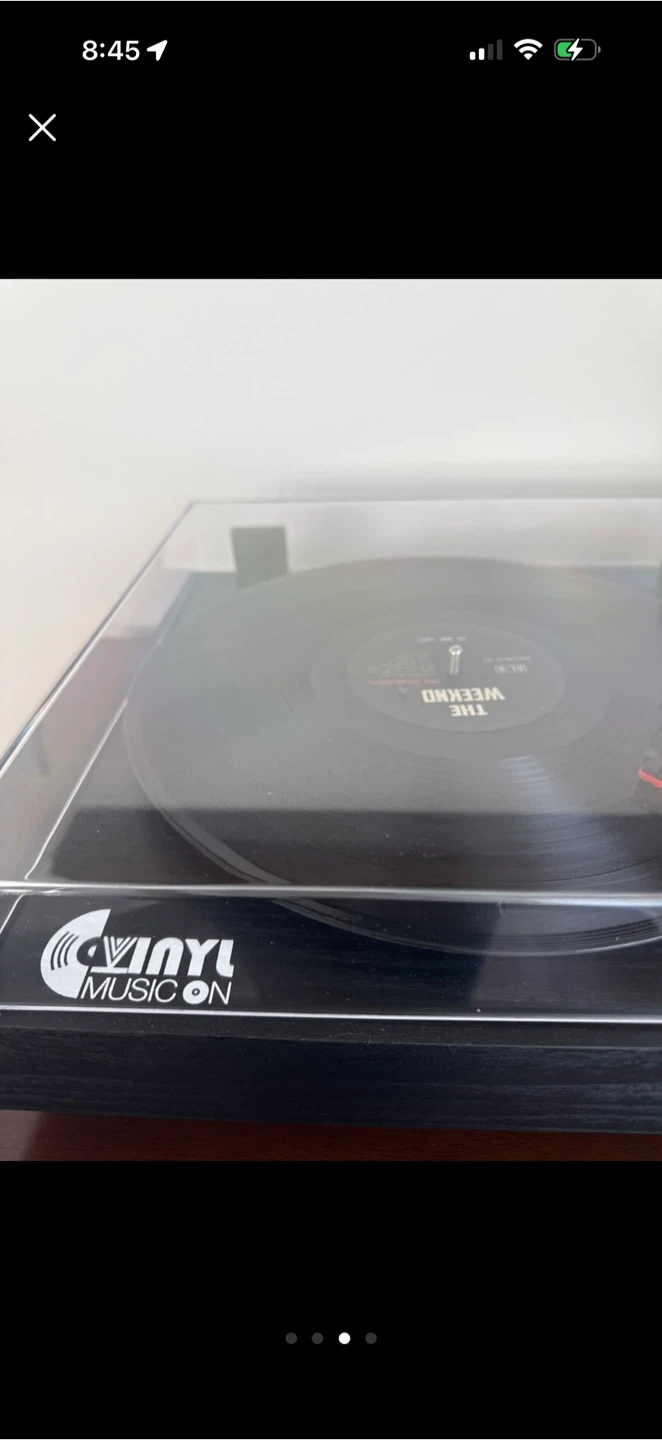Vinyl Music On Turntable - photo 4
