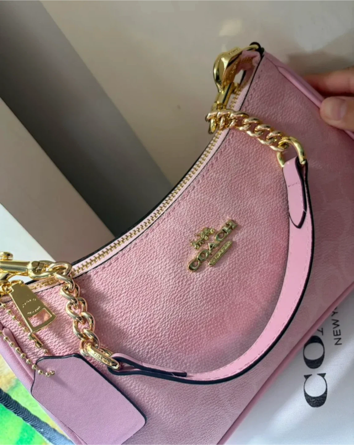 Coach Pink Shoulder Bag - photo 2