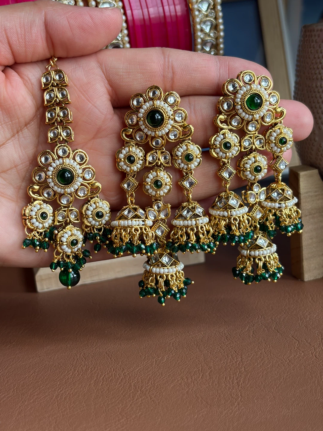 Traditional Indian Earring and Maang Tikka Set - photo 2