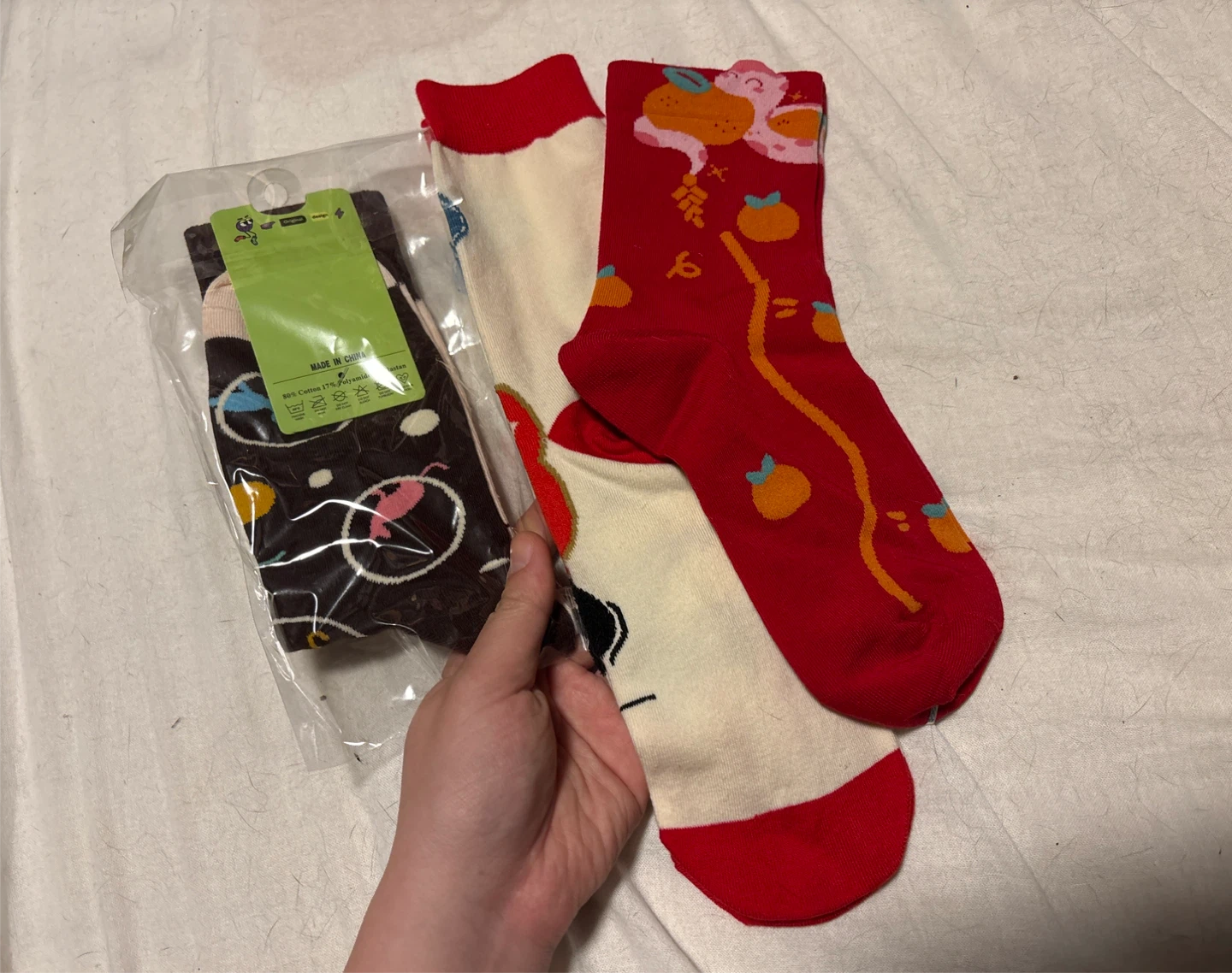 Set of 3 new year patterned socks - photo 3