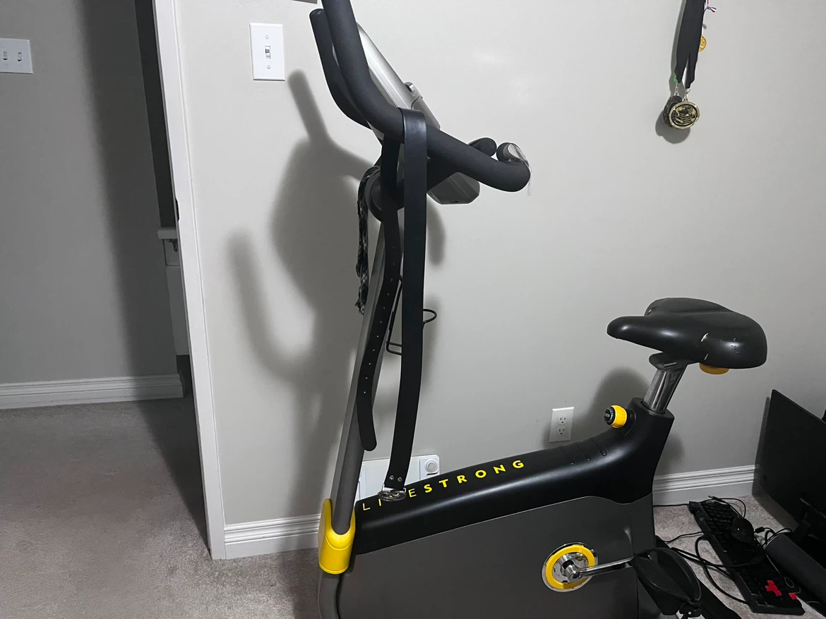 Livestrong LS5.0U Upright Exercise Bike